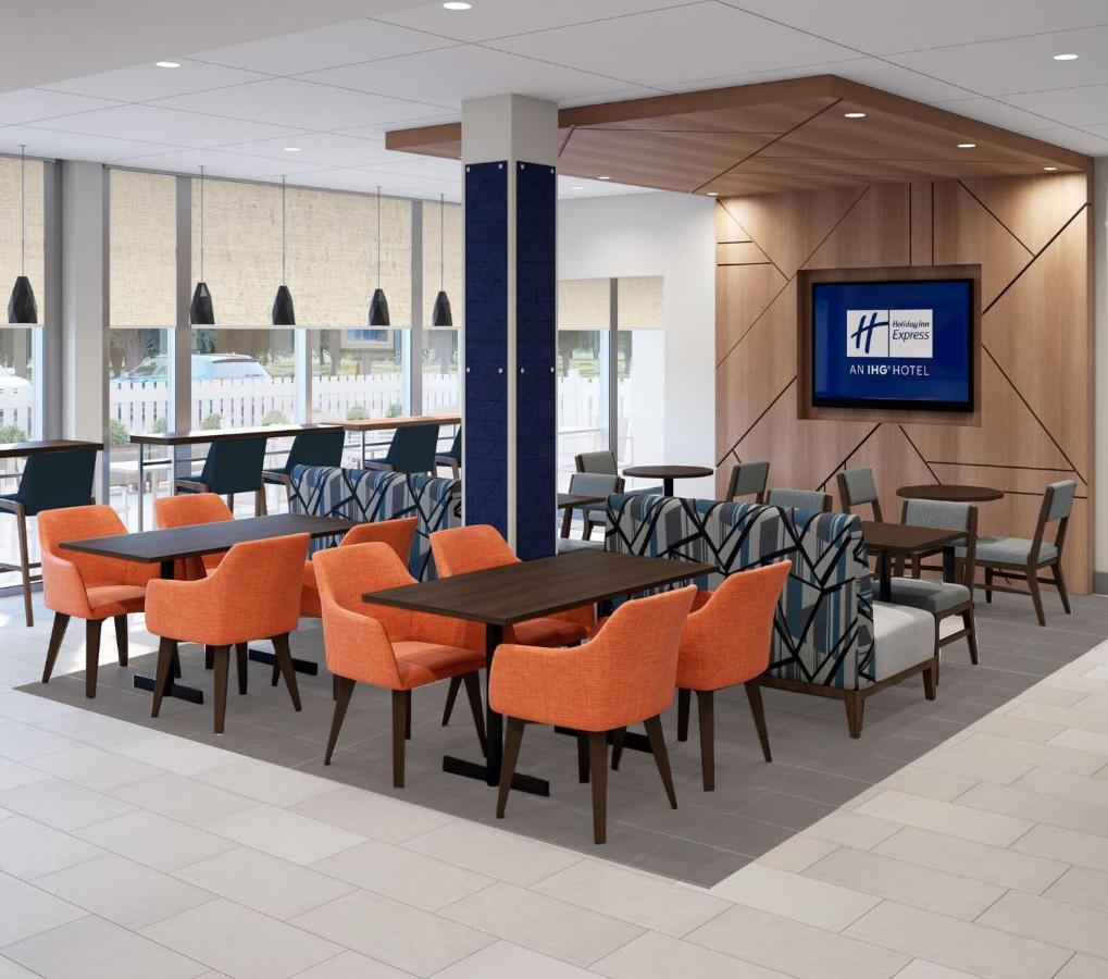 Holiday Inn Express - Blair By Ihg Exteriör bild