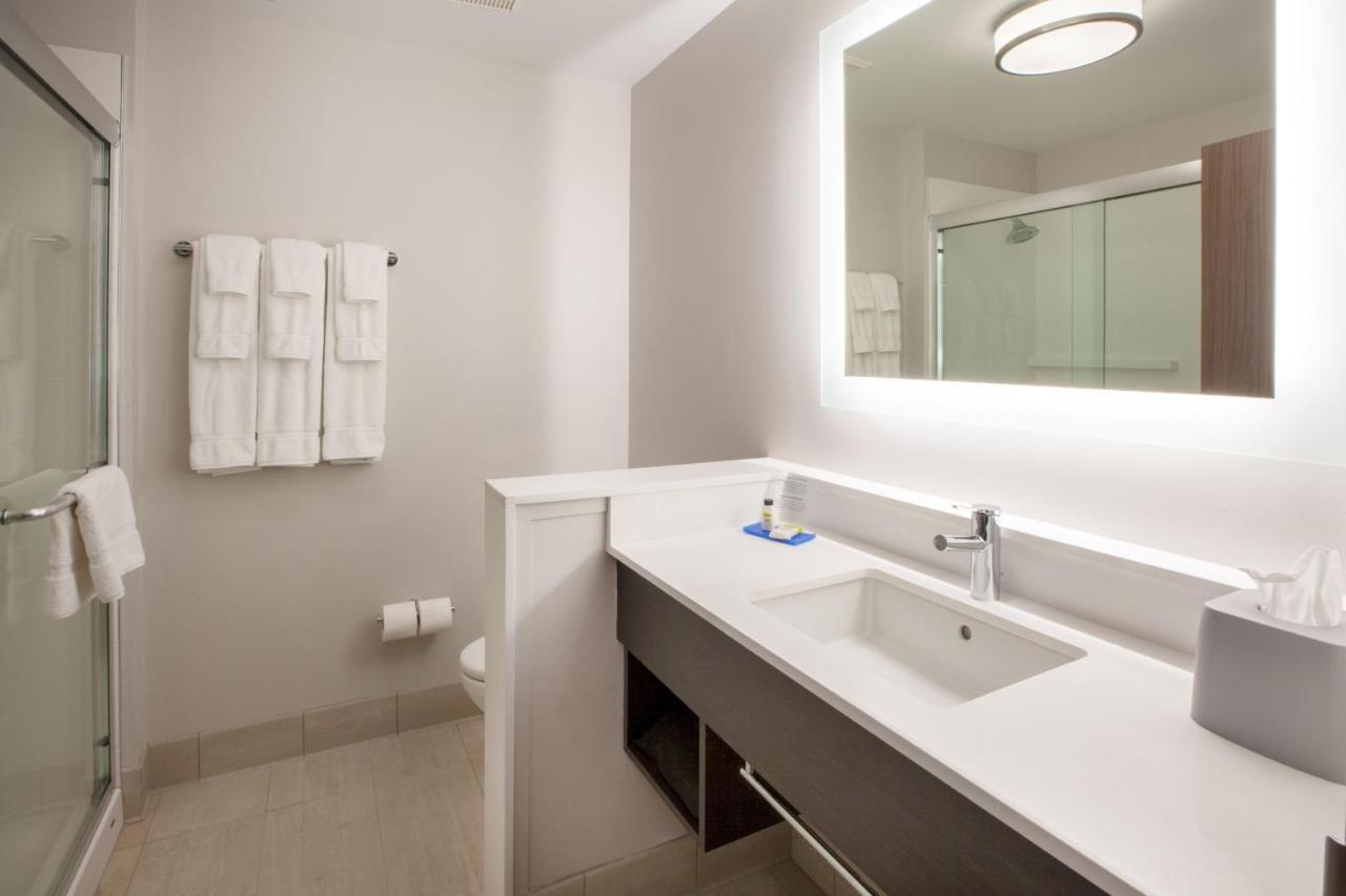 Holiday Inn Express - Blair By Ihg Exteriör bild