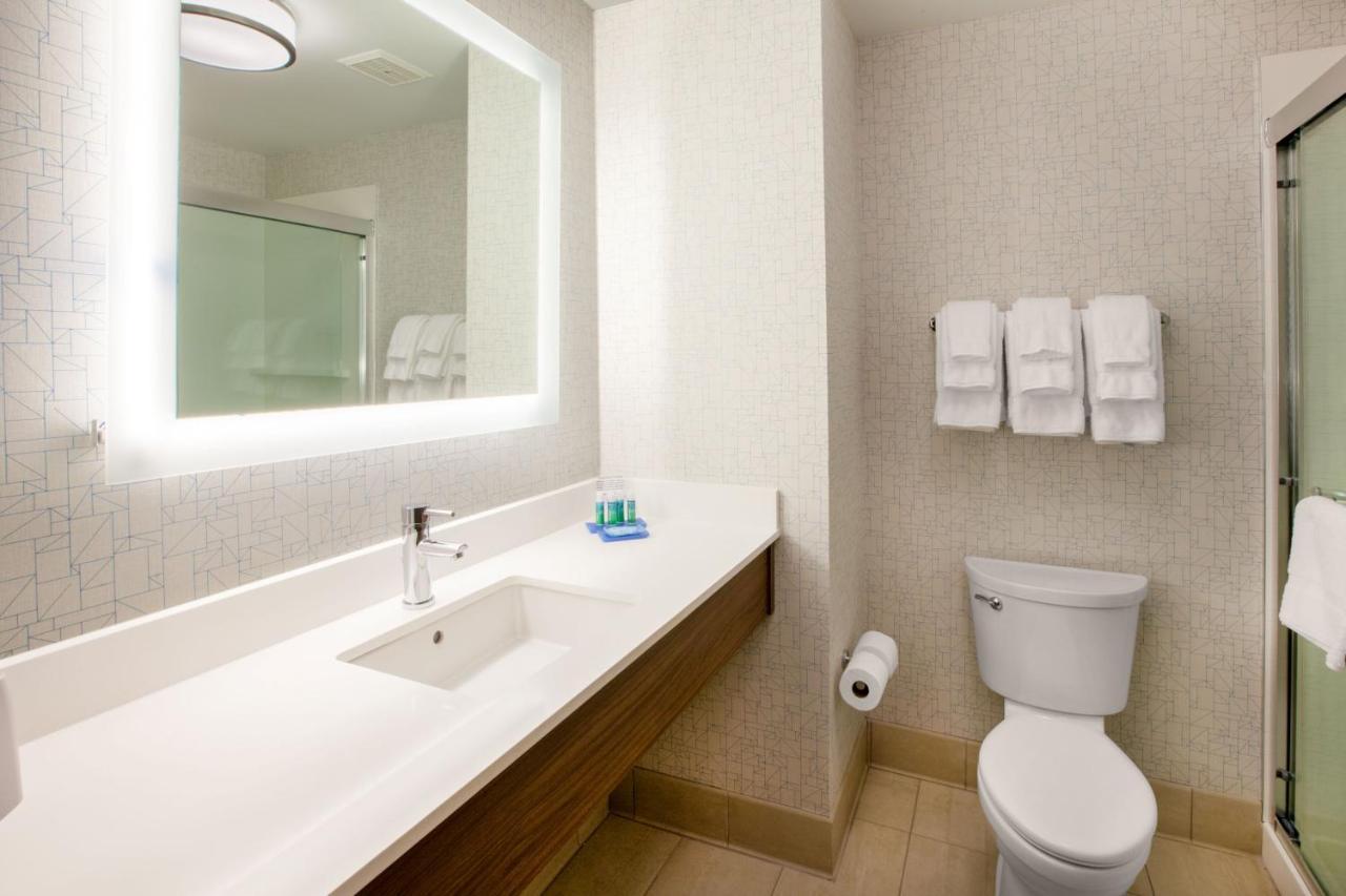 Holiday Inn Express - Blair By Ihg Exteriör bild